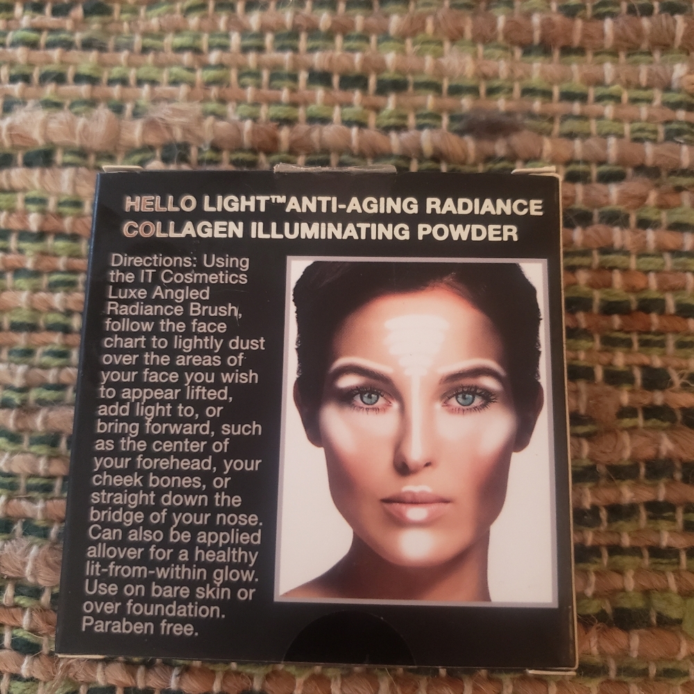 IT Cosmetics Hello Light Radiance Powder New! - Picture 2 of 4